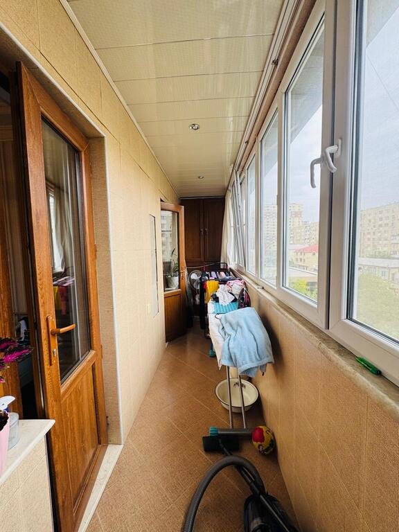 Satılır 3 otaqlı köhnə tikili, 85 m², İnşaatçılar m.-18