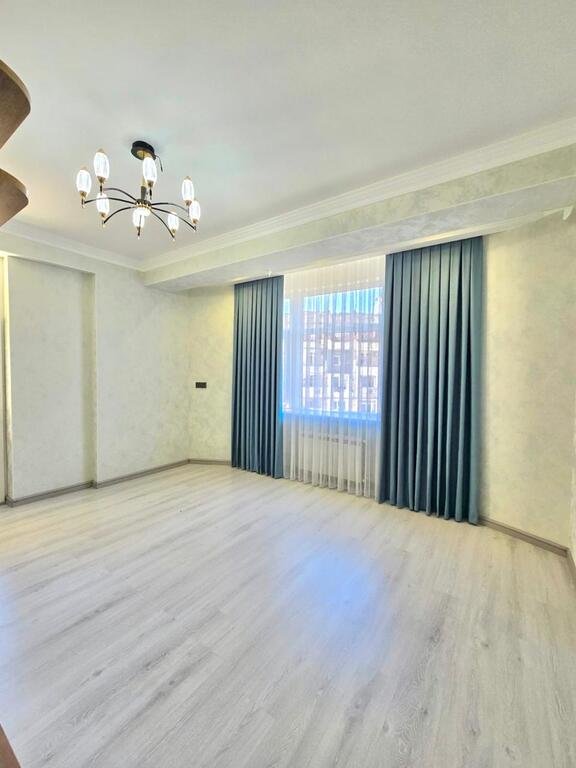 Satılır 3 otaqlı yeni tikili, 124 m², Azadlıq Prospekti m.-1