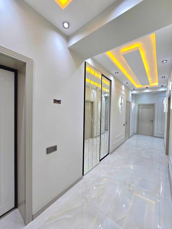 Satılır 3 otaqlı yeni tikili, 124 m², Azadlıq Prospekti m.-15