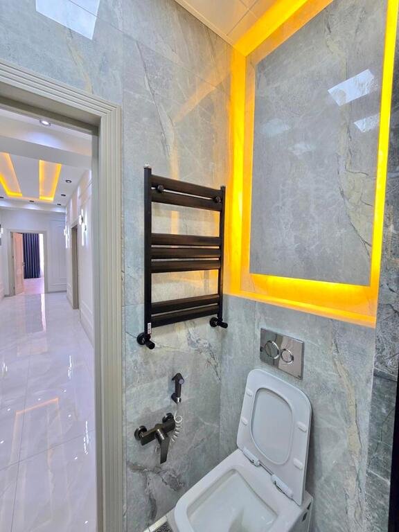 Satılır 3 otaqlı yeni tikili, 124 m², Azadlıq Prospekti m.-19