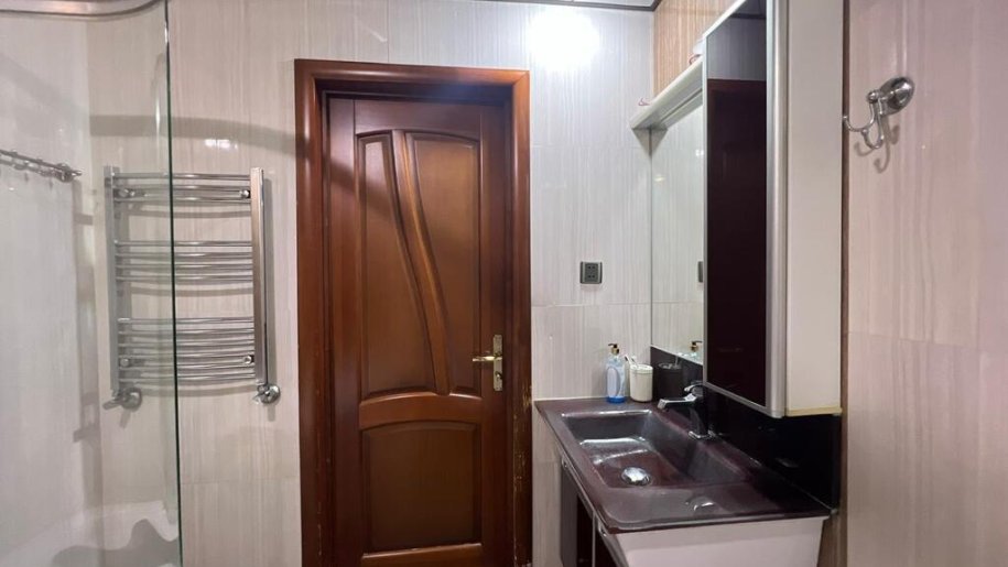Kirayə verilir 2 otaqlı yeni tikili, 60 m², Qara Qarayev m.-13