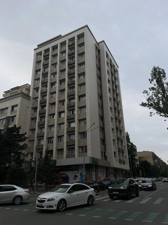 Satılır 3 otaqlı köhnə tikili, 78 m², 28 May m.-1