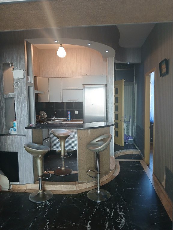 Kirayə verilir 3 otaqlı köhnə tikili, 65 m², Nizami m.-12