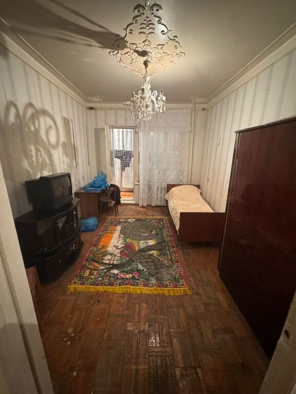 Kirayə verilir 4 otaqlı köhnə tikili, 100 m², Memar Əcəmi m.-2