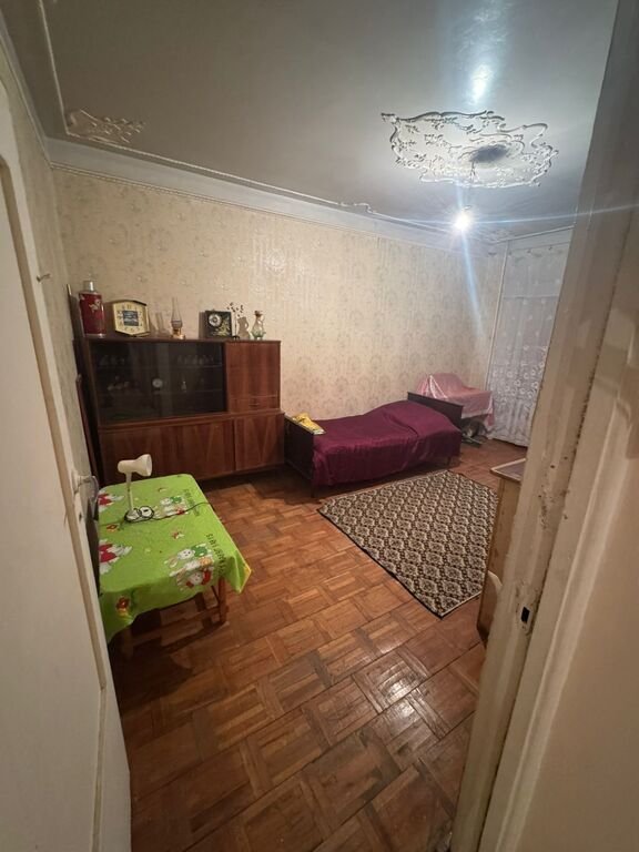 Kirayə verilir 4 otaqlı köhnə tikili, 100 m², Memar Əcəmi m.-3