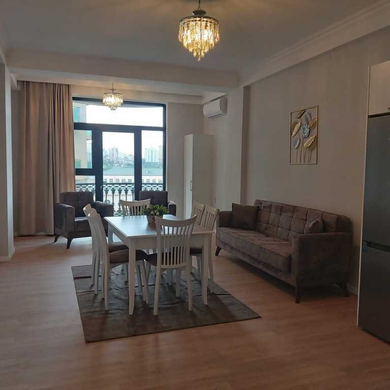 Kirayə verilir 2 otaqlı yeni tikili, 88 m², İçərişəhər m.-1