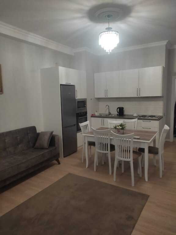 Kirayə verilir 2 otaqlı yeni tikili, 88 m², İçərişəhər m.-2