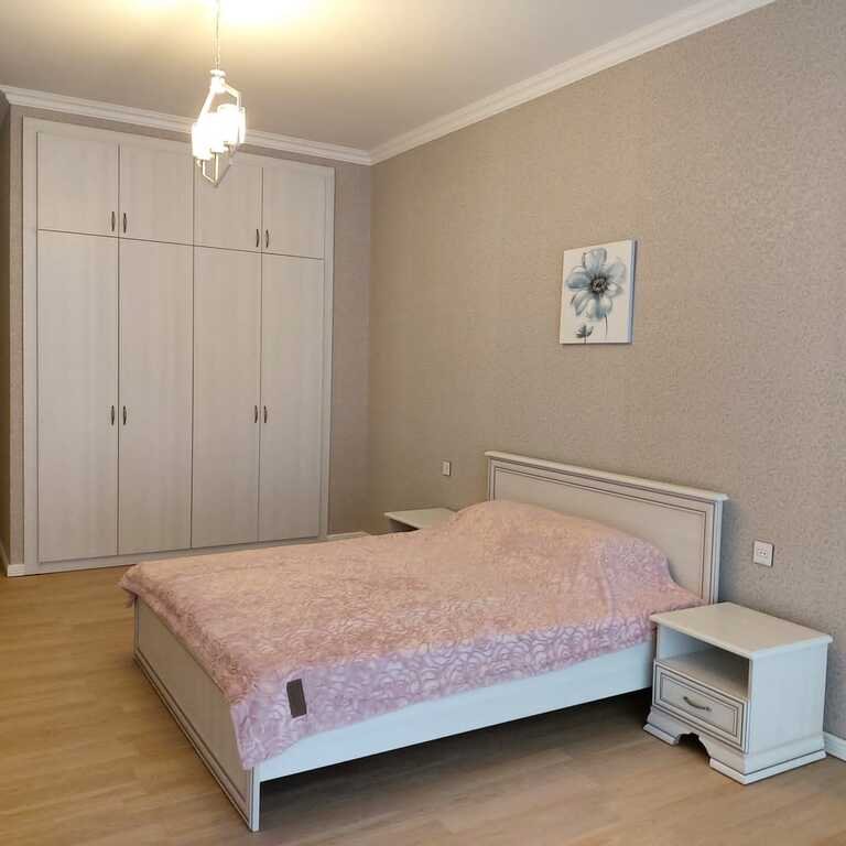 Kirayə verilir 2 otaqlı yeni tikili, 88 m², İçərişəhər m.-6
