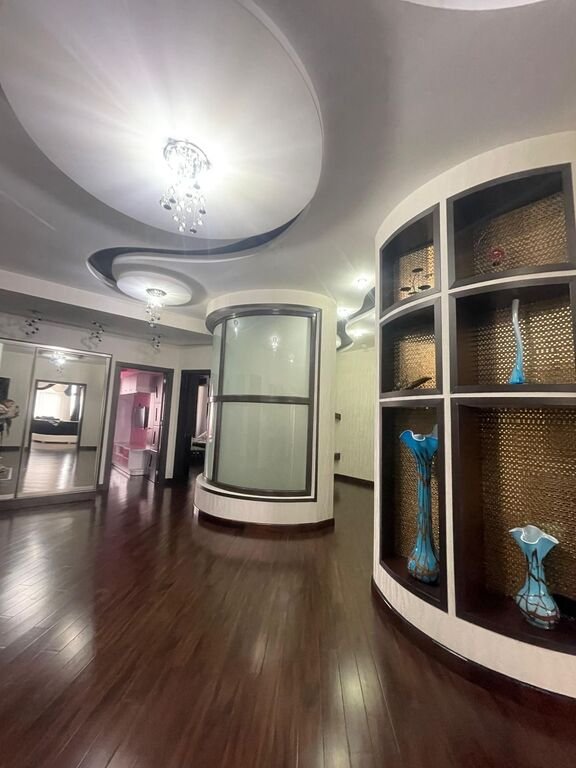 Satılır 3 otaqlı yeni tikili, 158 m², 8 noyabr-6
