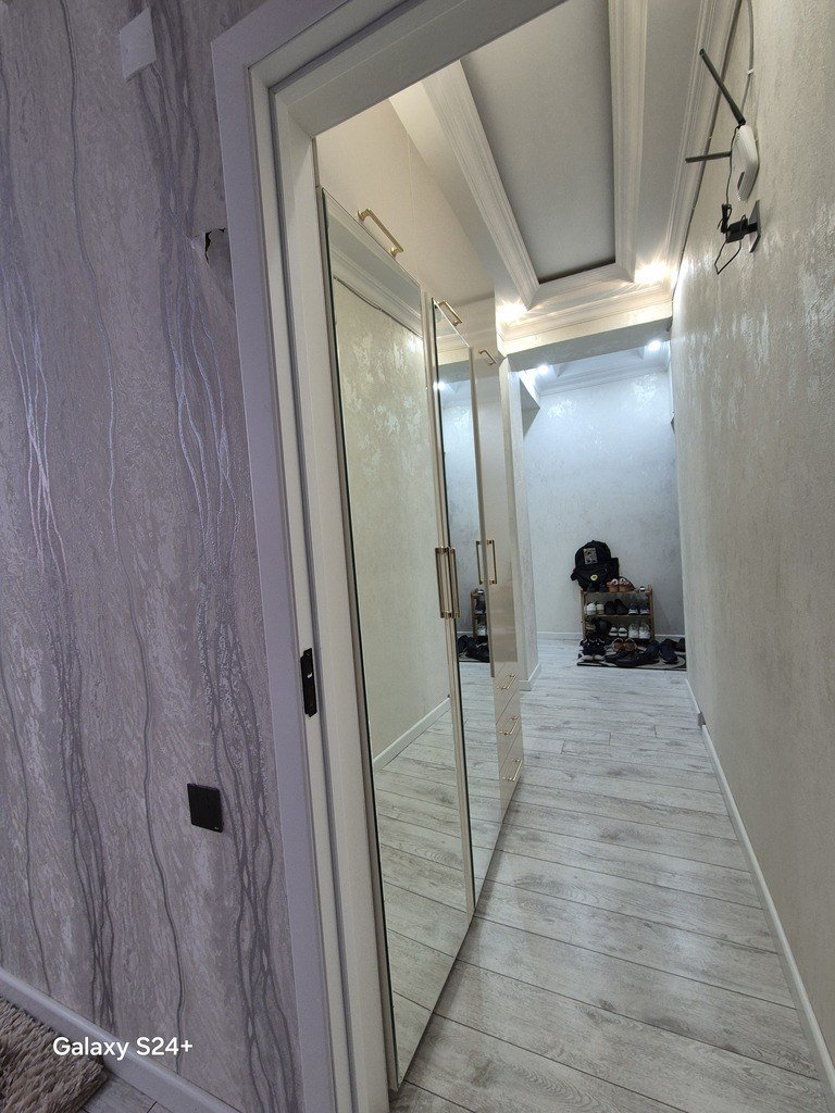 Satılır 2 otaqlı yeni tikili, 78 m², İnşaatçılar m.-5