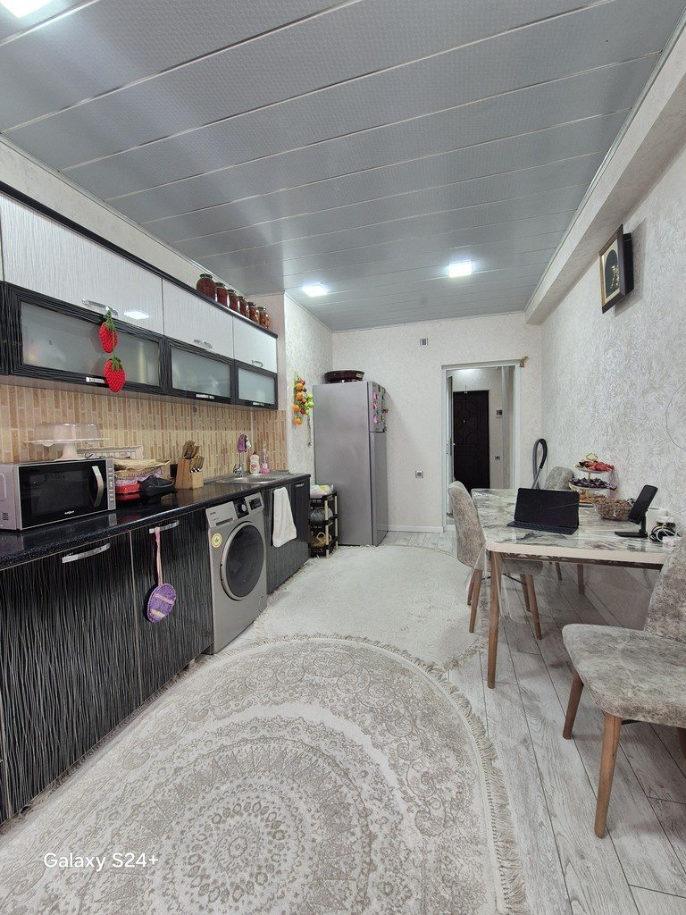 Satılır 2 otaqlı yeni tikili, 78 m², İnşaatçılar m.-7