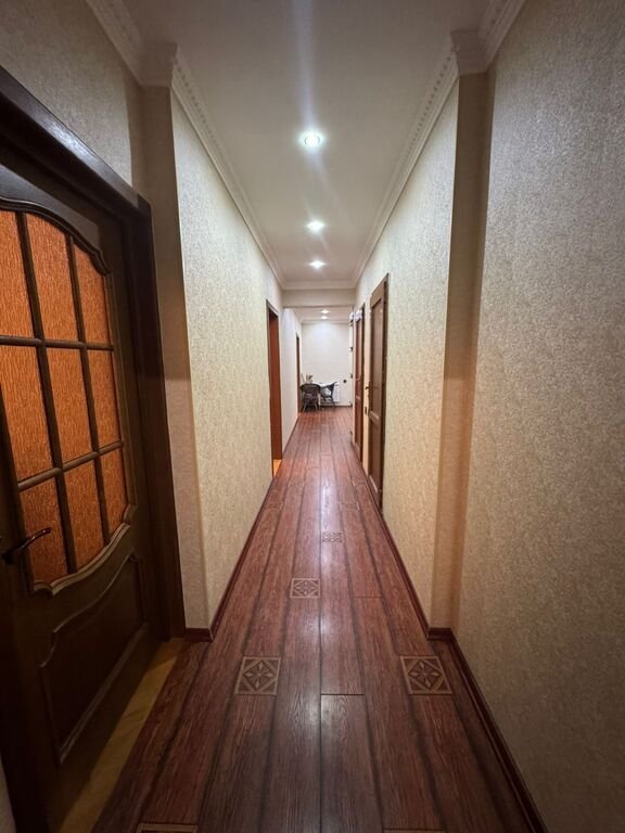 Satılır 3 otaqlı yeni tikili, 130 m², 8 noyabr-6