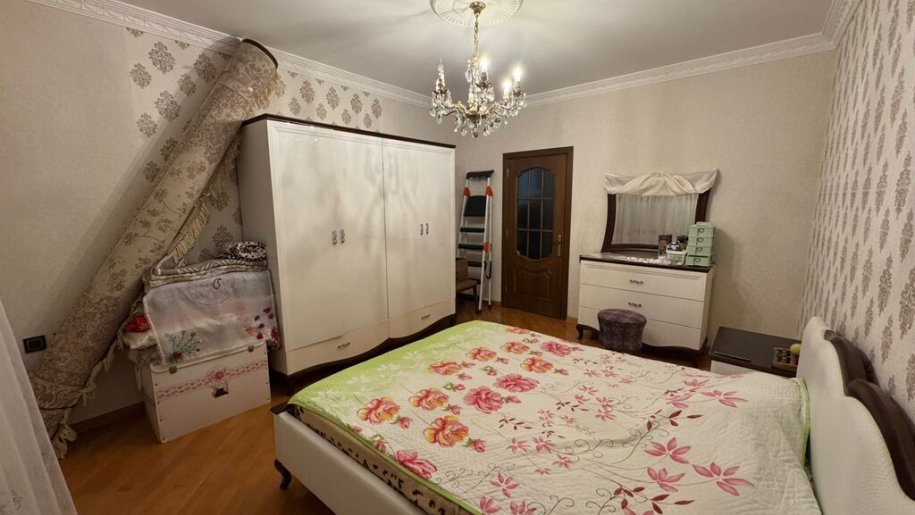 Satılır 3 otaqlı yeni tikili, 130 m², 8 noyabr-12