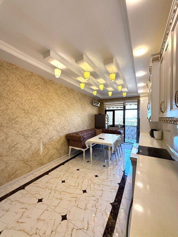 Satılır 5 otaqlı yeni tikili, 226 m², Xətai m.-10