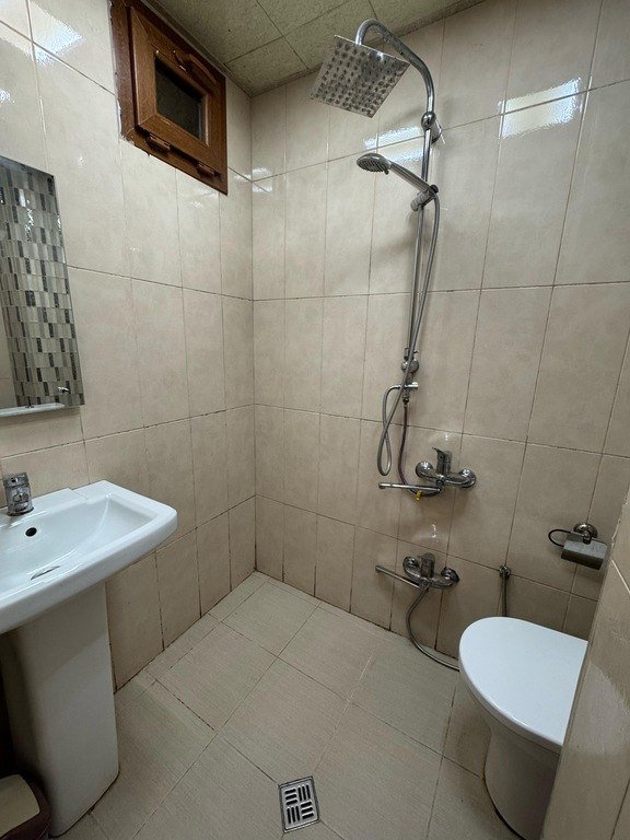 Kirayə verilir 4 otaqlı köhnə tikili, 110 m², Sahil m.-13