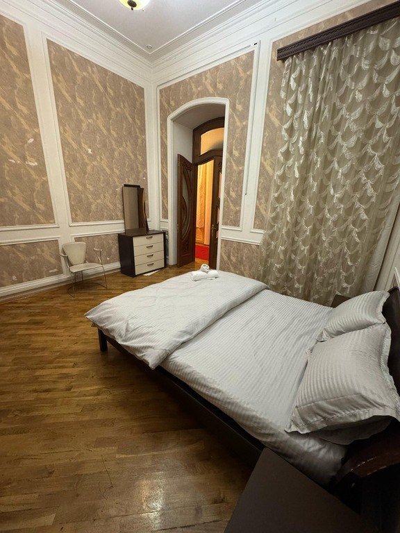 Kirayə verilir 4 otaqlı köhnə tikili, 110 m², Sahil m.-18