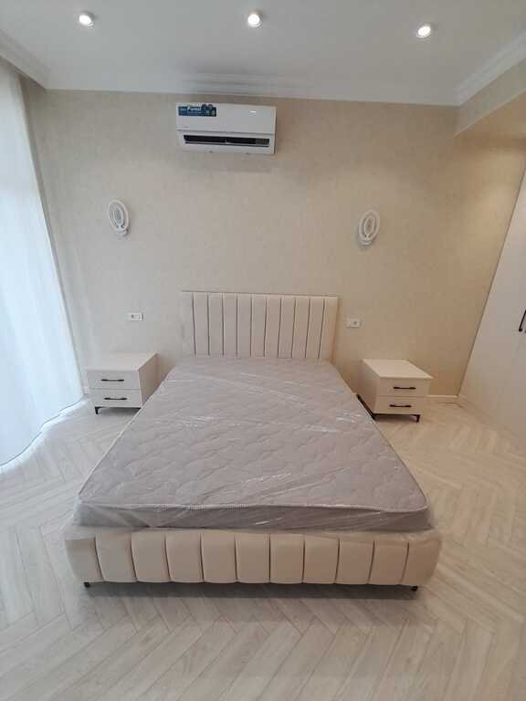 Kirayə verilir 3 otaqlı yeni tikili, 150 m², 28 May m.-4