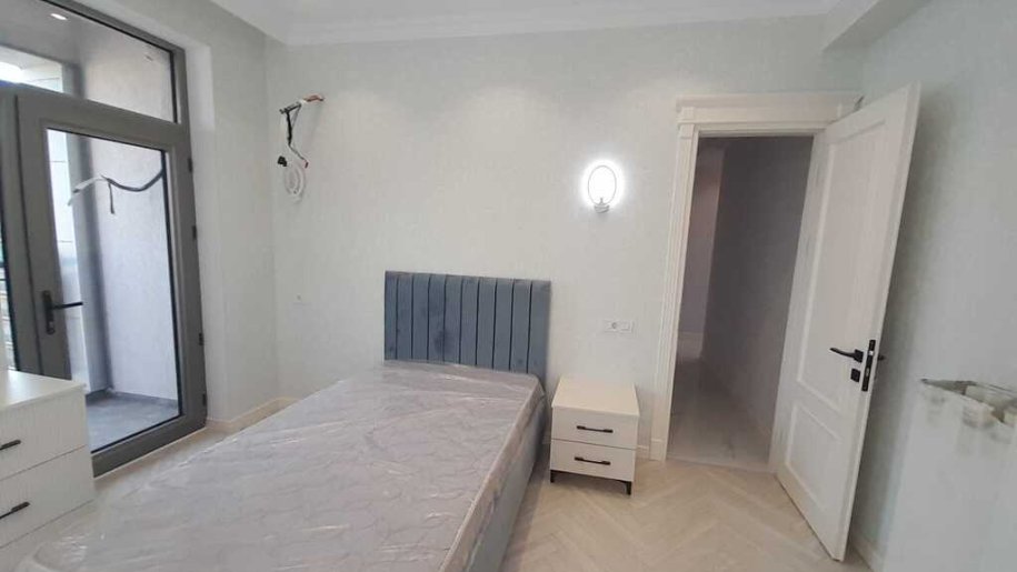 Kirayə verilir 3 otaqlı yeni tikili, 150 m², 28 May m.-8