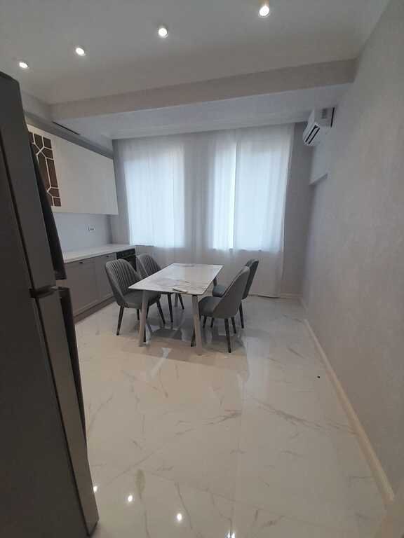 Kirayə verilir 3 otaqlı yeni tikili, 150 m², 28 May m.-11
