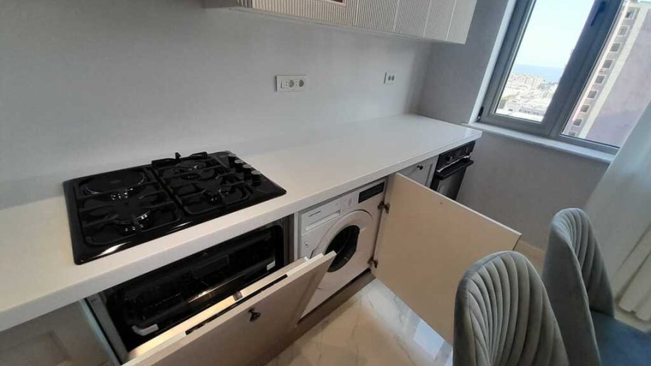 Kirayə verilir 3 otaqlı yeni tikili, 150 m², 28 May m.-12