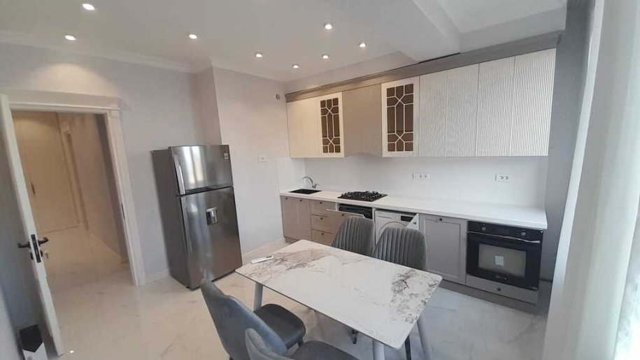 Kirayə verilir 3 otaqlı yeni tikili, 150 m², 28 May m.-17