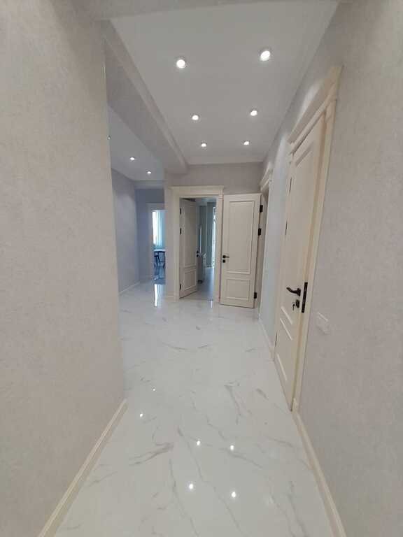 Kirayə verilir 3 otaqlı yeni tikili, 150 m², 28 May m.-18