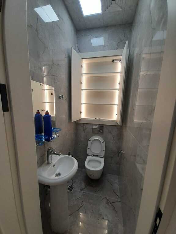 Kirayə verilir 3 otaqlı yeni tikili, 150 m², 28 May m.-20