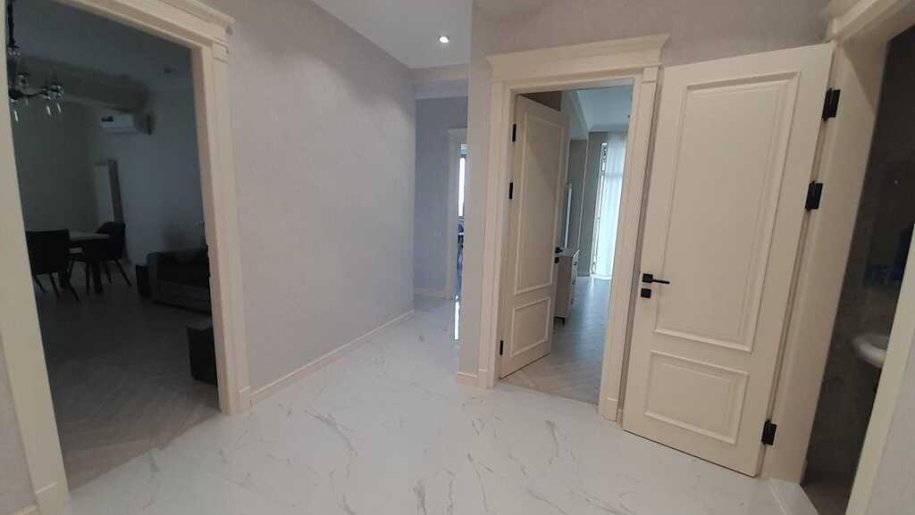 Kirayə verilir 3 otaqlı yeni tikili, 150 m², 28 May m.-21