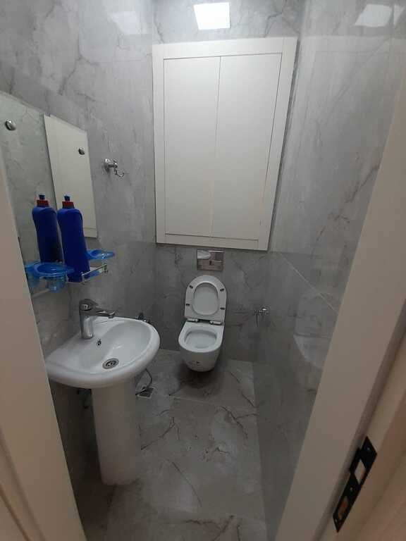 Kirayə verilir 3 otaqlı yeni tikili, 150 m², 28 May m.-22