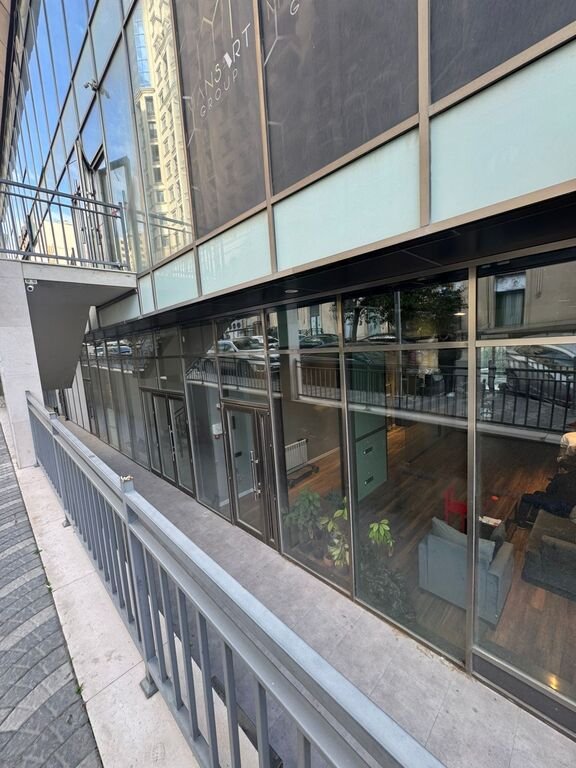 120 m<sup>2</sup> ofis icarəyə verilir, 28 May m.-14