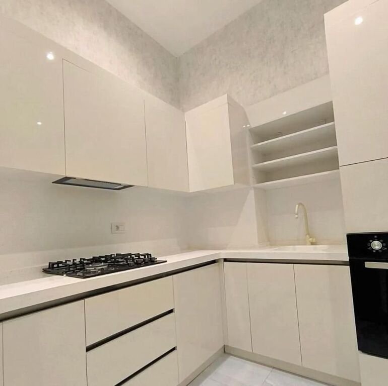 Kirayə verilir 2 otaqlı yeni tikili, 73 m², 28 May m.-5