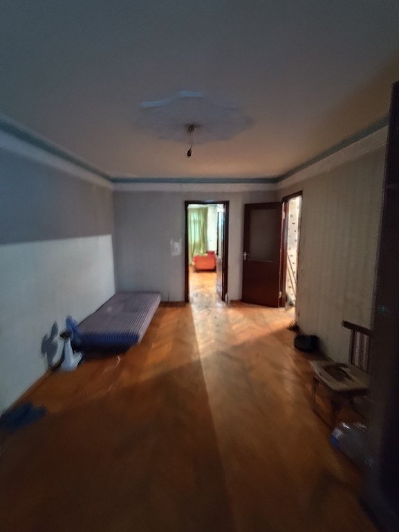 Kirayə verilir 3 otaqlı köhnə tikili, 80 m², İnşaatçılar m.-2