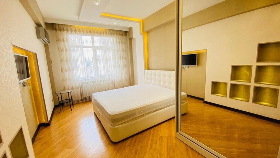 Satılır 3 otaqlı yeni tikili, 113 m², Xətai m.-14