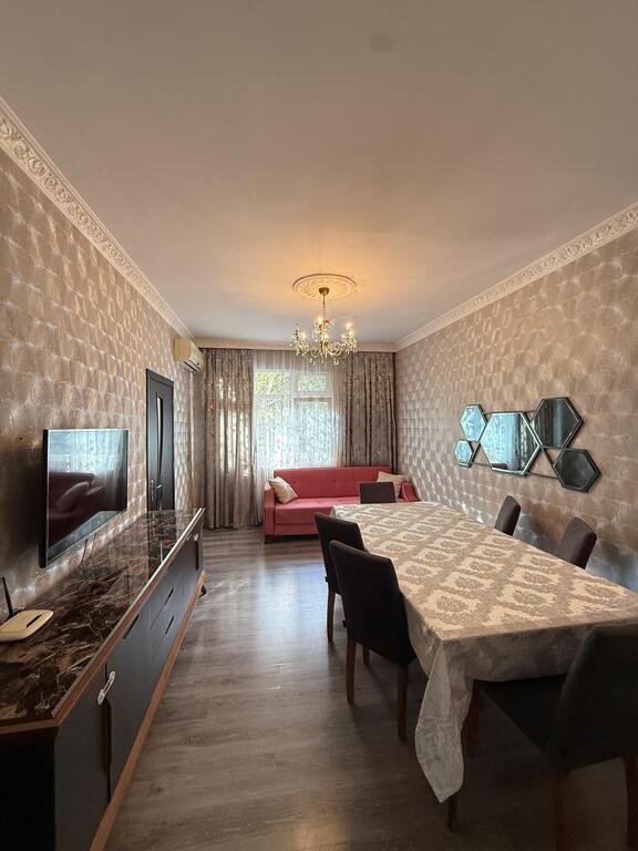 Satılır 3 otaqlı köhnə tikili, 60 m², Elmlər Akademiyası m.-2