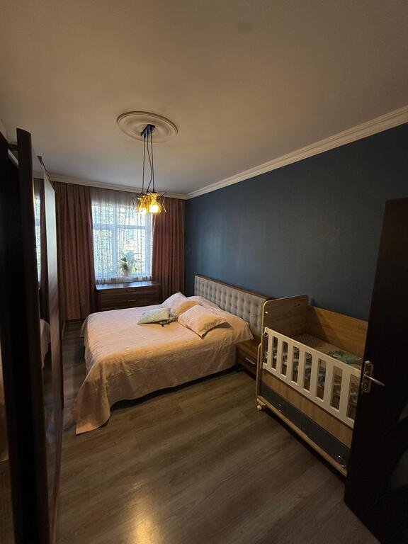 Satılır 3 otaqlı köhnə tikili, 60 m², Elmlər Akademiyası m.-9