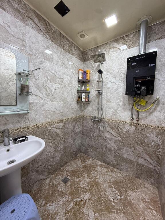 Satılır 3 otaqlı köhnə tikili, 60 m², Elmlər Akademiyası m.-12