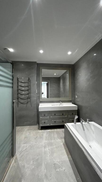 Kirayə verilir 4 otaqlı yeni tikili, 220 m², 28 May m.-12