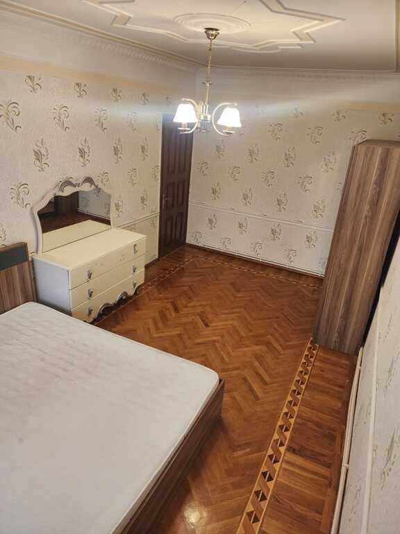 Kirayə verilir 4 otaqlı köhnə tikili, 100 m², Nəriman Nərimanov m.-19