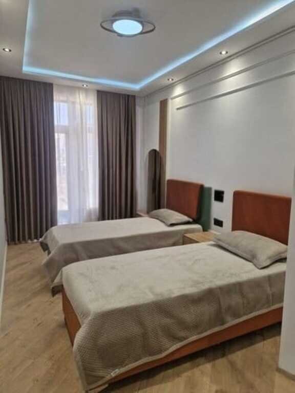 Kirayə verilir 3 otaqlı yeni tikili, 120 m², 8 noyabr-6