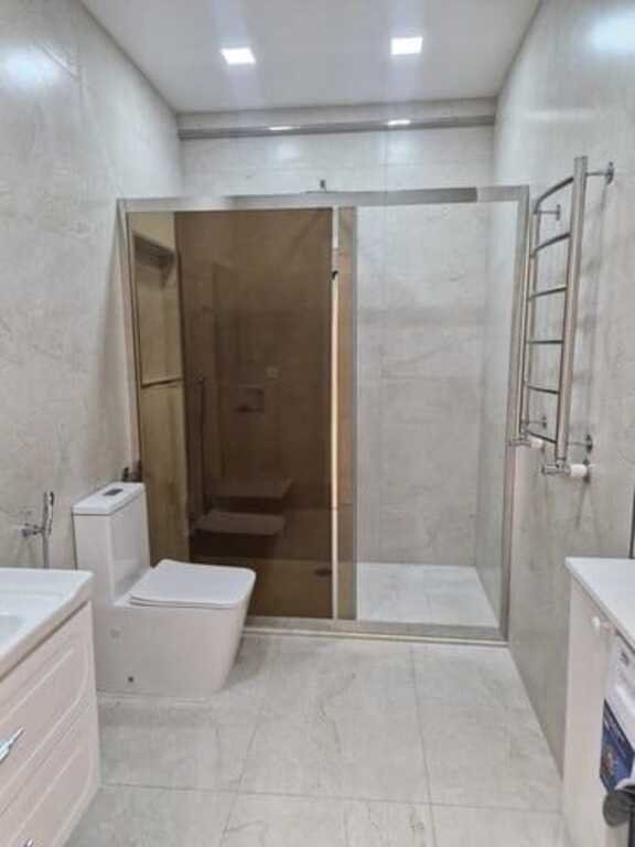 Kirayə verilir 3 otaqlı yeni tikili, 120 m², 8 noyabr-12