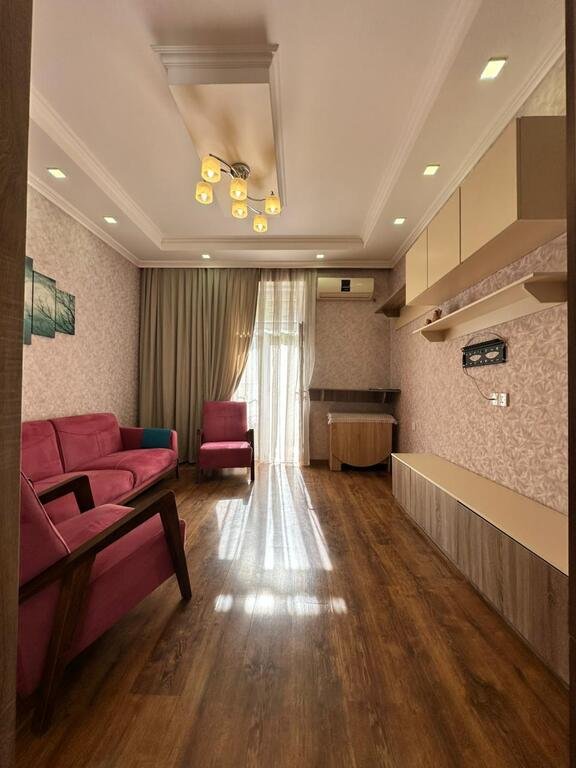 Kirayə verilir 1 otaqlı köhnə tikili, 42 m², Sahil m.-2