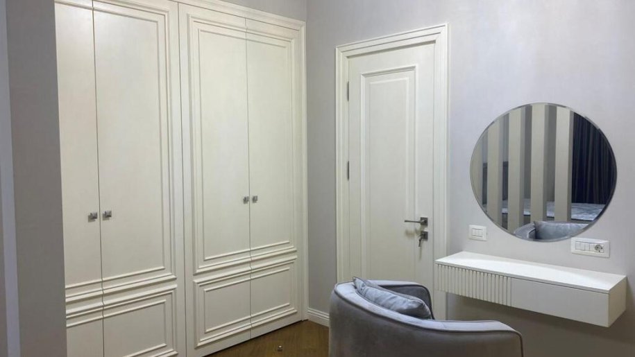 Kirayə verilir 3 otaqlı yeni tikili, 200 m², 28 May m.-10