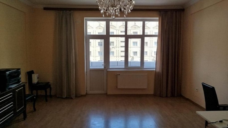 123 m<sup>2</sup> ofis icarəyə verilir, Yasamal-2