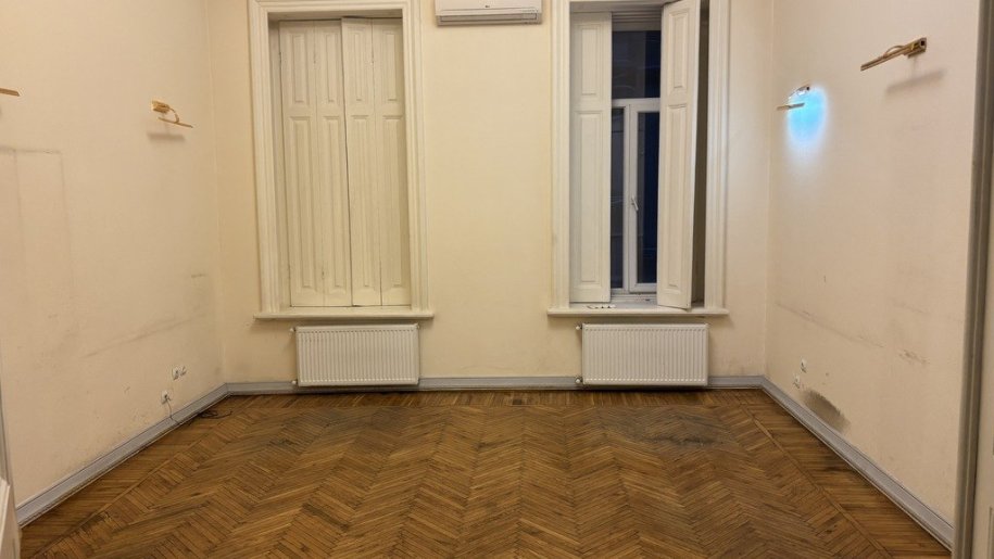 Kirayə verilir 8 otaqlı köhnə tikili, 362 m², İçərişəhər m.-8