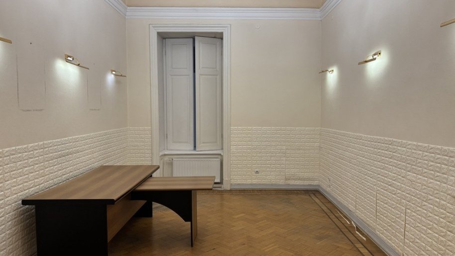 Kirayə verilir 8 otaqlı köhnə tikili, 362 m², İçərişəhər m.-10