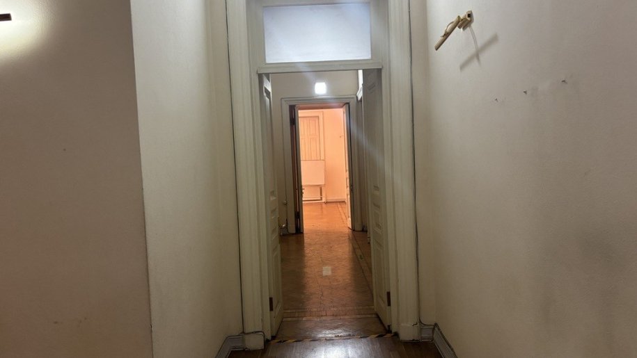 Kirayə verilir 8 otaqlı köhnə tikili, 362 m², İçərişəhər m.-16