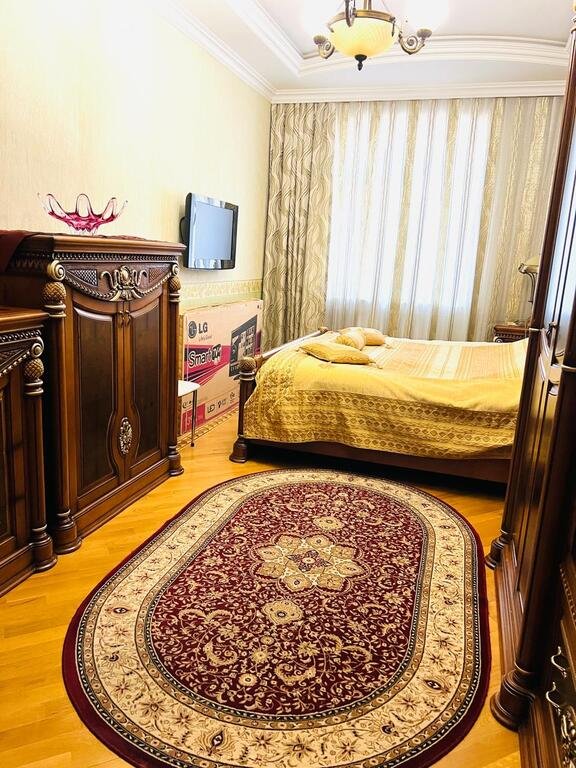 Satılır 4 otaqlı yeni tikili, 160 m², İnşaatçılar m.-20