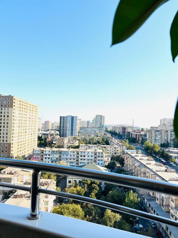 Satılır 4 otaqlı yeni tikili, 160 m², İnşaatçılar m.-28