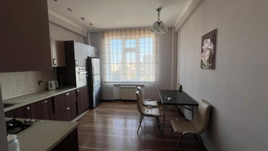 Kirayə verilir 3 otaqlı yeni tikili, 100 m², İçərişəhər m.-8