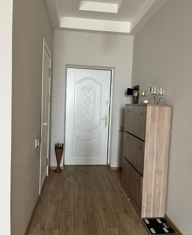 Kirayə verilir 2 otaqlı yeni tikili, 80 m², 28 May m.-10